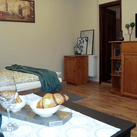 Palma Apartmanok Szallashely Szazhalombatta 6A Eksteriør bilde