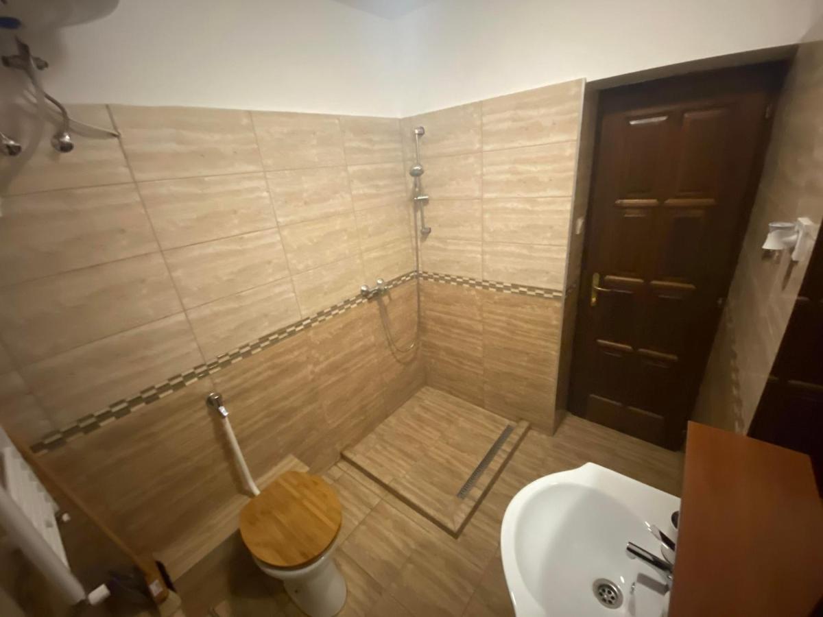 Palma Apartmanok Szallashely Szazhalombatta 6A Eksteriør bilde