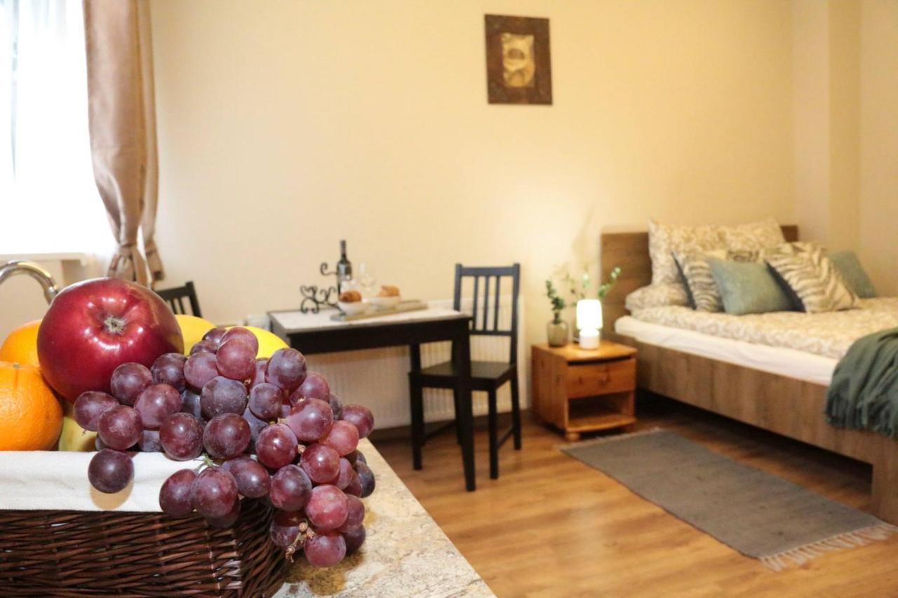 Palma Apartmanok Szallashely Szazhalombatta 6A Eksteriør bilde