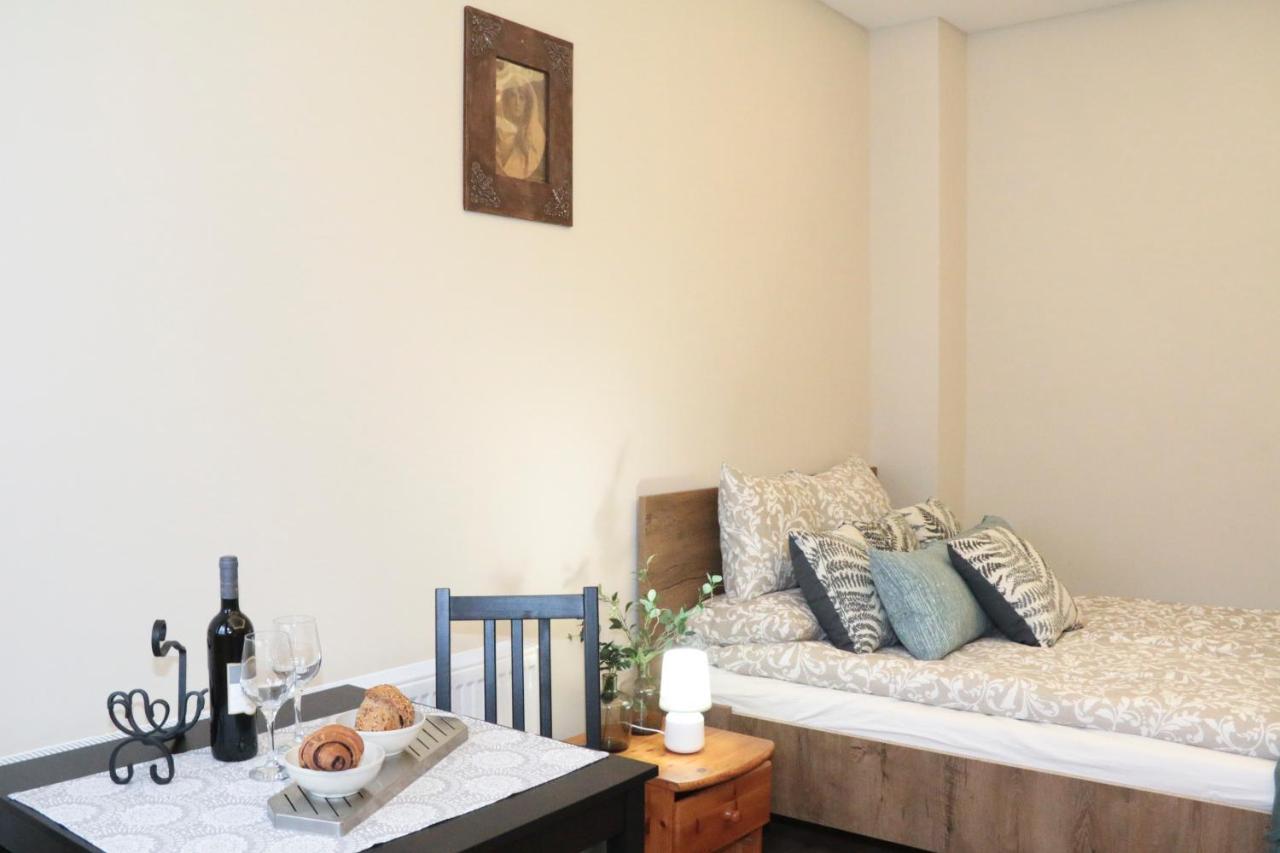 Palma Apartmanok Szallashely Szazhalombatta 6A Eksteriør bilde